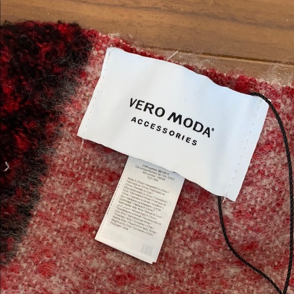 Blanket Scarf - Picture 2 of 2